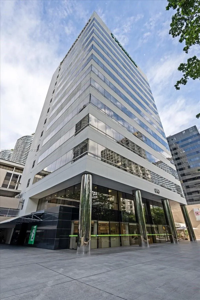 Foto de propiedad en 848 Brickell Avenue, Miami, FL 33131 Miami con MLS# 