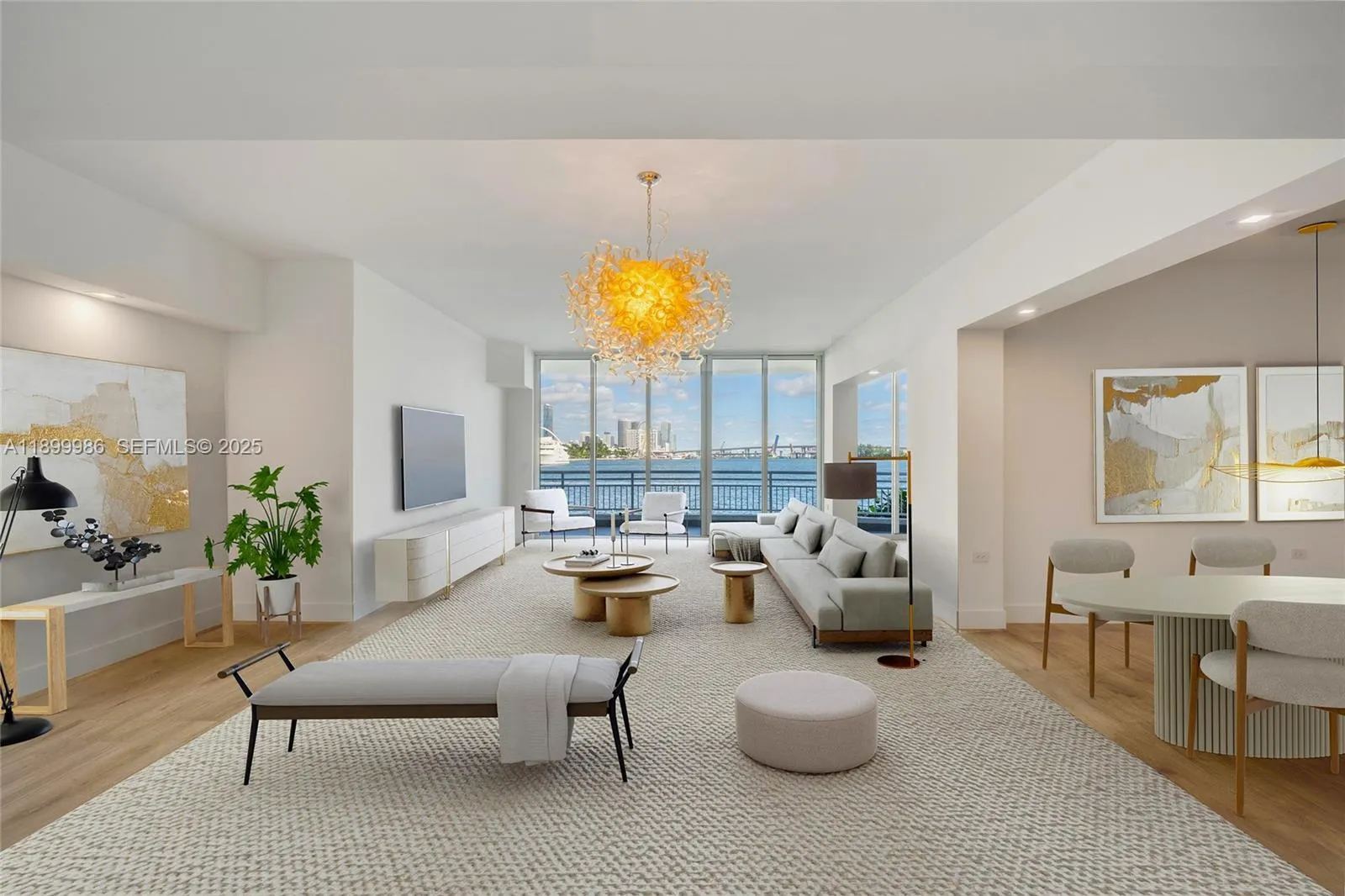 Foto de propiedad en 848 Brickell Key Drive 204, Miami, FL 33131 Miami con MLS# 