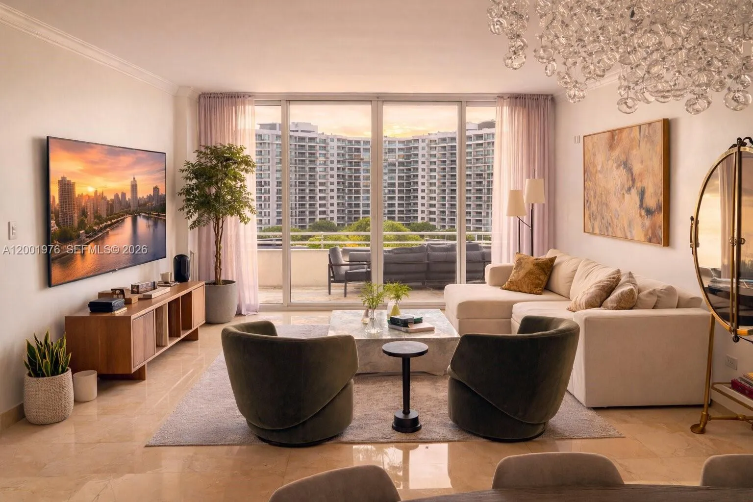 Foto de propiedad en 848 Brickell Key Drive 905, Miami, FL 33131 Miami con MLS# 