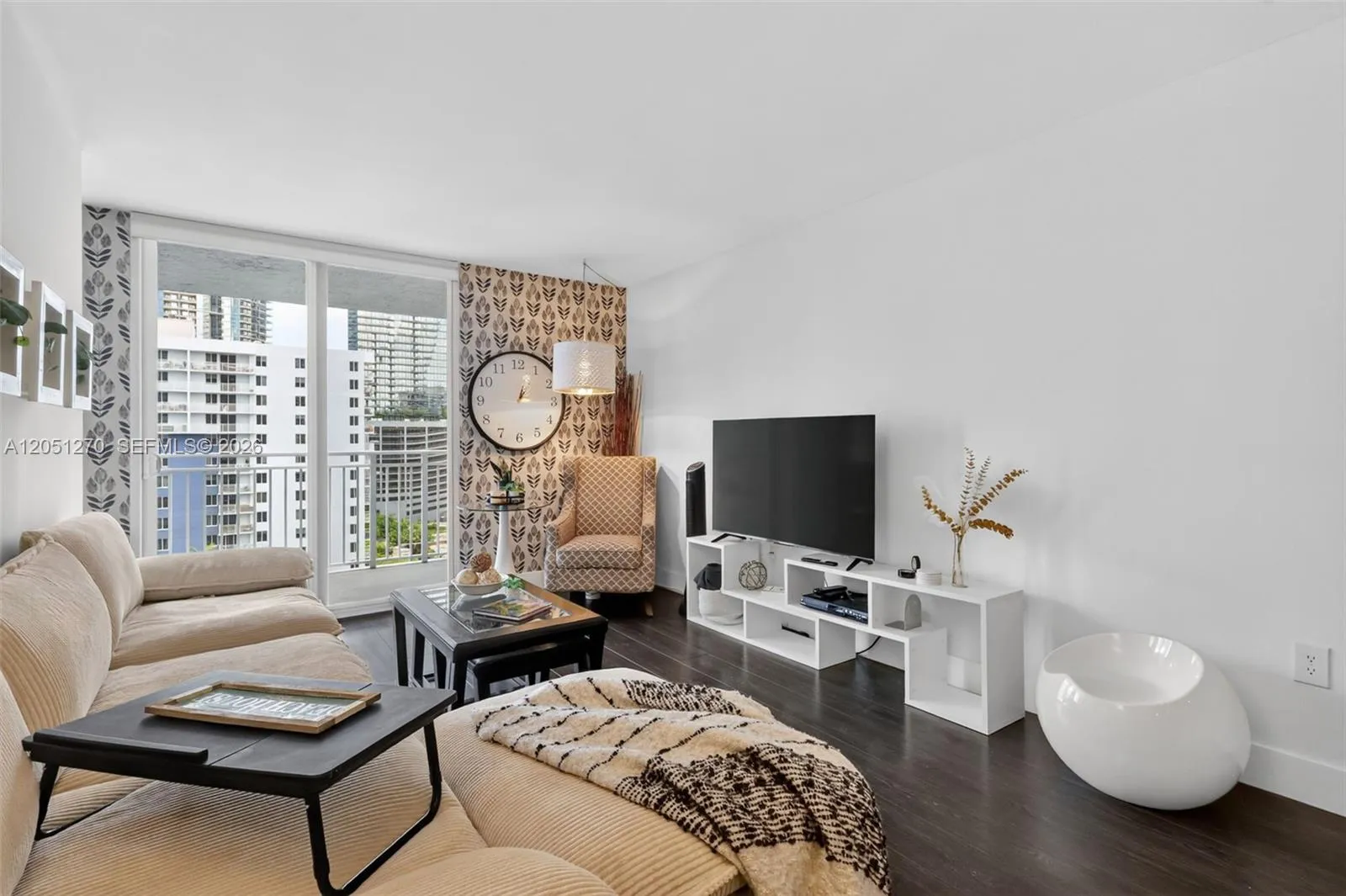 En Venta 850 N Miami Avenue W-1202, Miami, FL 33136, Miami, FL 33136