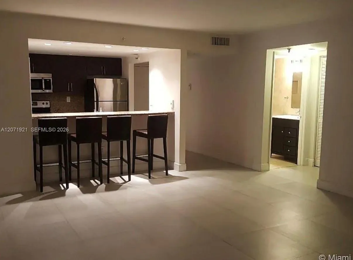 Foto de propiedad en 850 N Miami Avenue W-2205, Miami, FL 33136 Miami con MLS# 