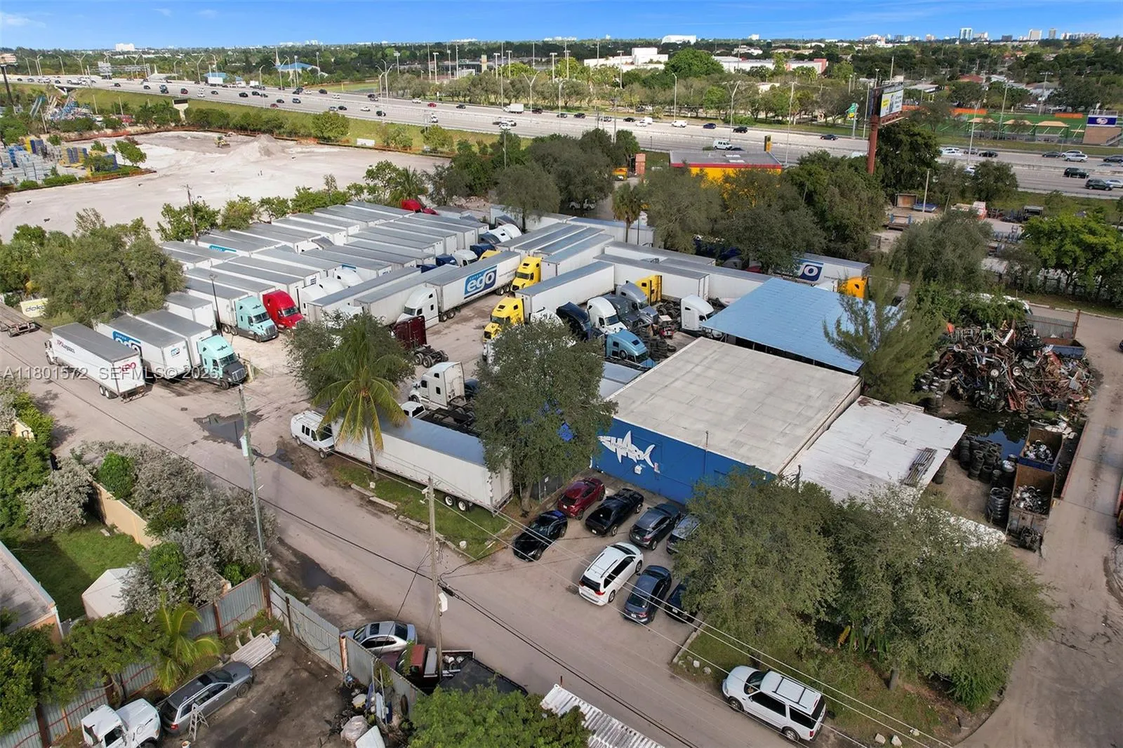 Foto de propiedad en 850 NW 12th Terrace, Pompano Beach, FL 33069 Pompano Beach con MLS# 
