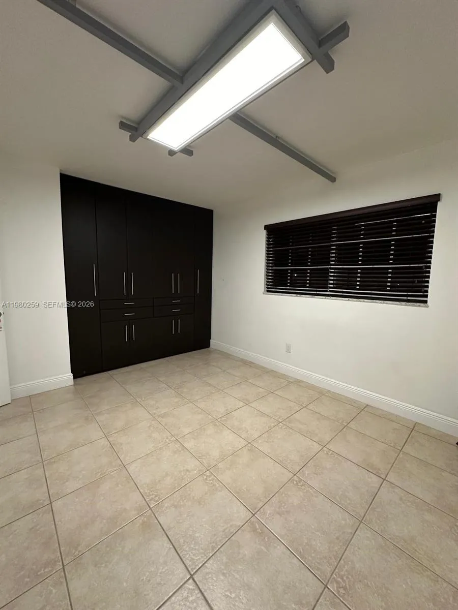 Foto de propiedad en 8500 SW 109th Avenue 6-202, Miami, FL 33173 Miami con MLS# 