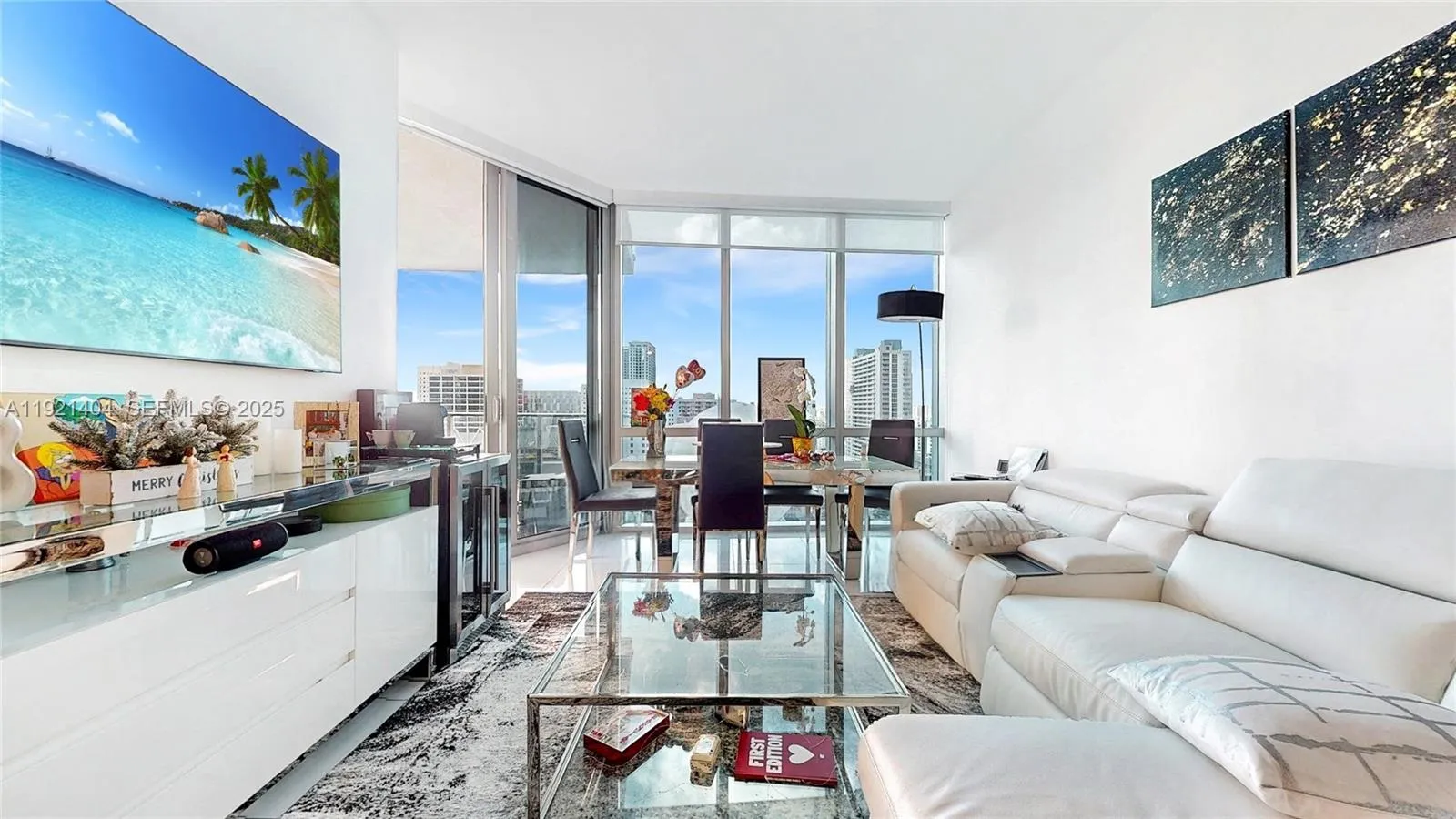 Foto de propiedad en 851 NE 1st Avenue 1508, Miami, FL 33132 Miami con MLS#