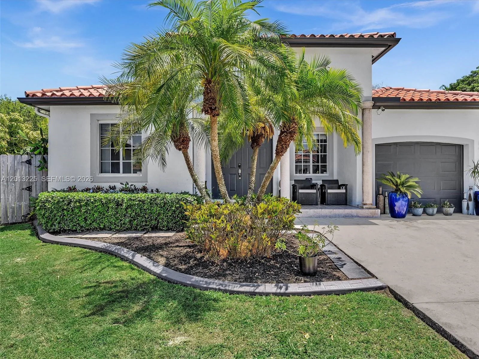 Foto de propiedad en 8510 SW 208th Lane, Cutler Bay, FL 33189 Cutler Bay con MLS# 