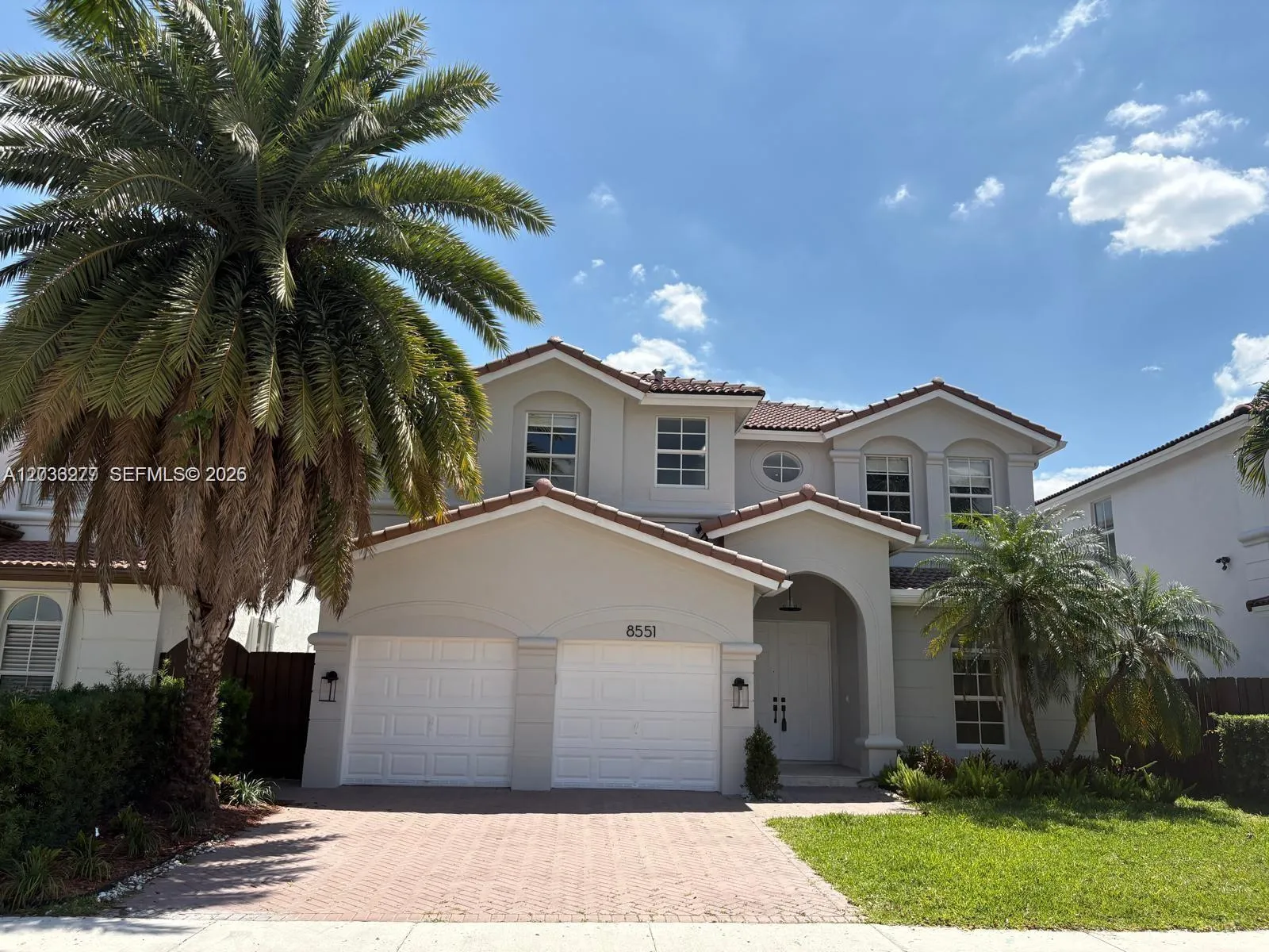 Foto de propiedad en 8551 NW 110th Avenue 8551, Doral, FL 33178 Doral con MLS# 