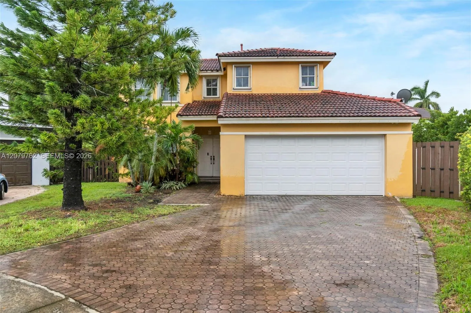 En Venta 8554 SW 163rd Place, Miami, FL 33193, Miami, FL 33193