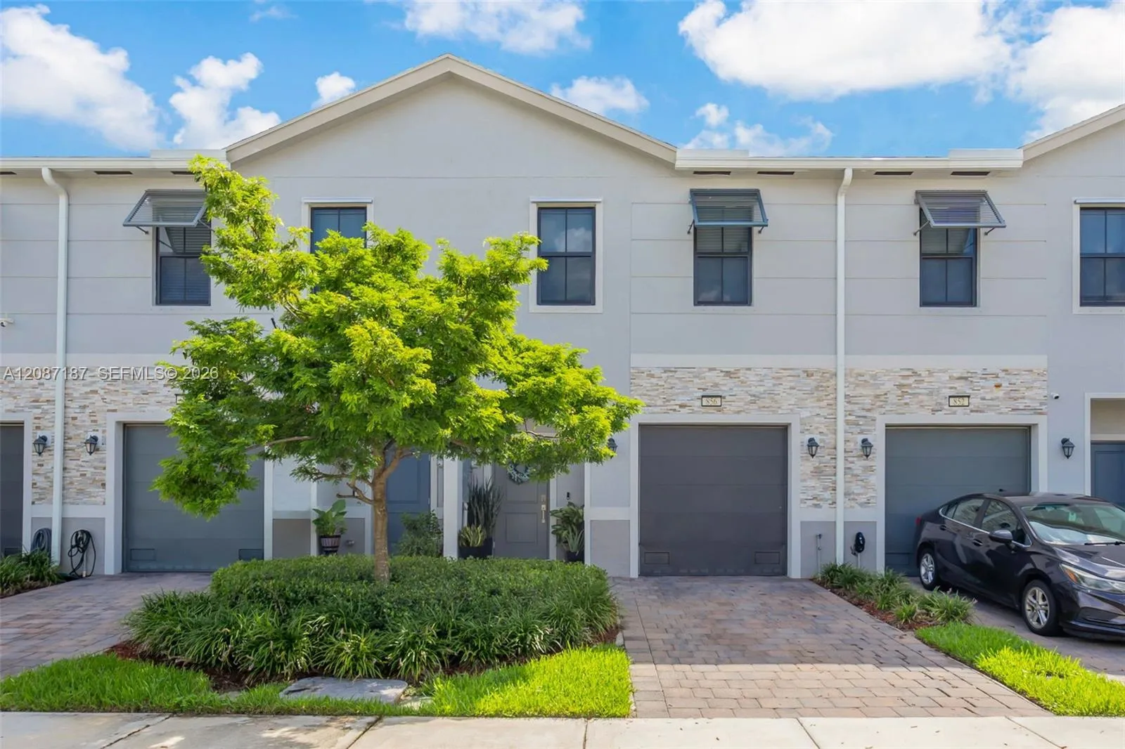 Foto de propiedad en 856 NW 3rd Way, Pompano Beach, FL 33060 Pompano Beach con MLS# 