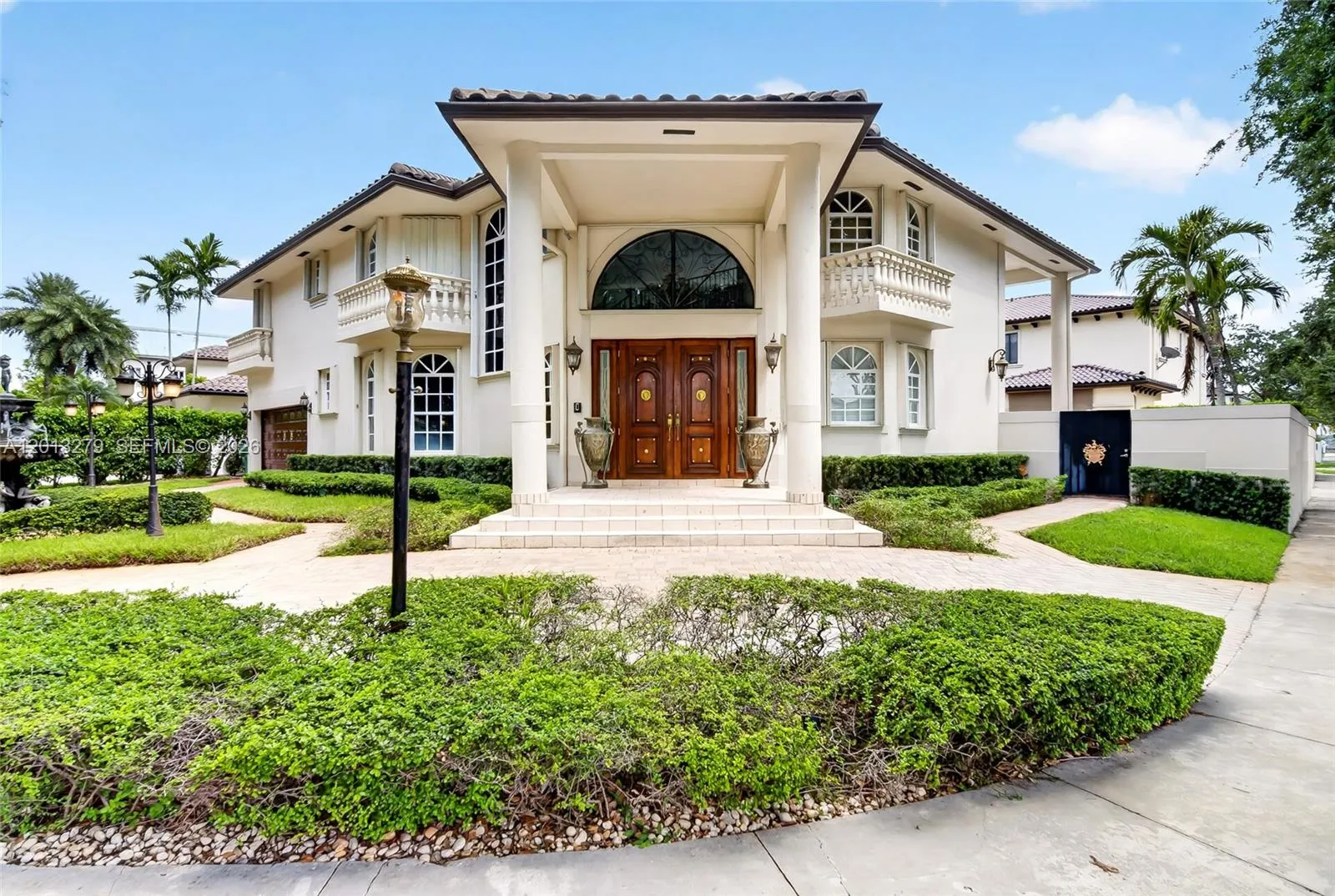 Vendido 8560 NW 164th Street, Miami Lakes, FL 33016, Miami Lakes, FL 33016