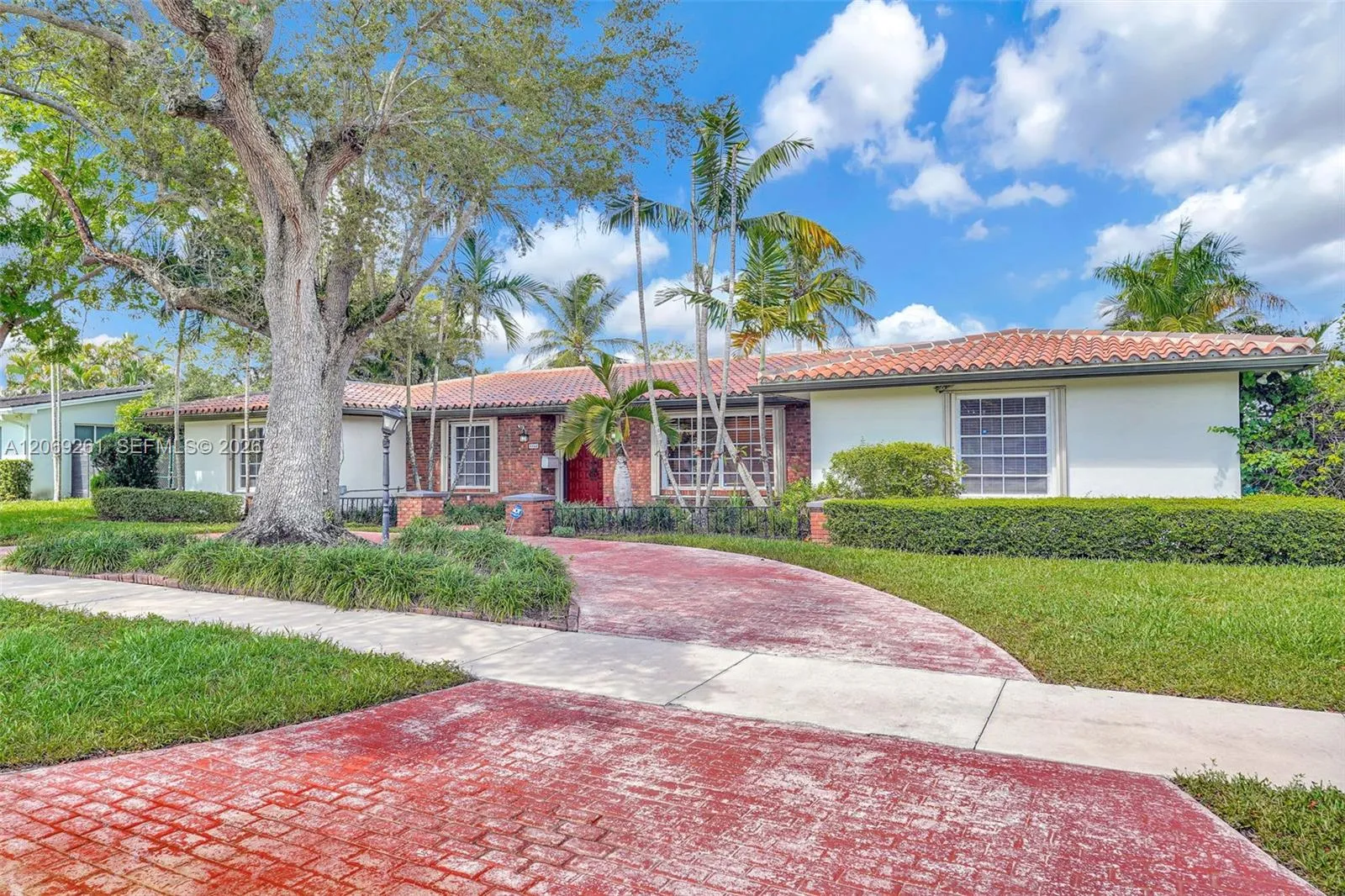 En Venta 8560 SW 85th Avenue, Miami, FL 33143, Miami, FL 33143