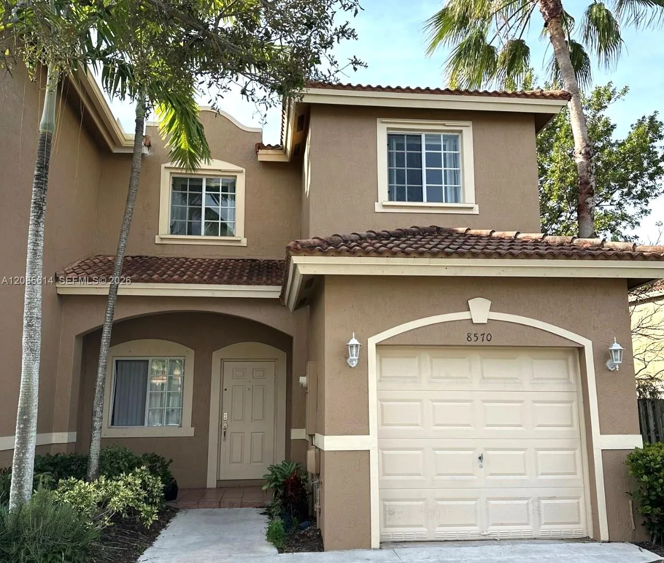En Venta 8570 SW 214th Way ., Cutler Bay, FL 33189, Cutler Bay, FL 33189