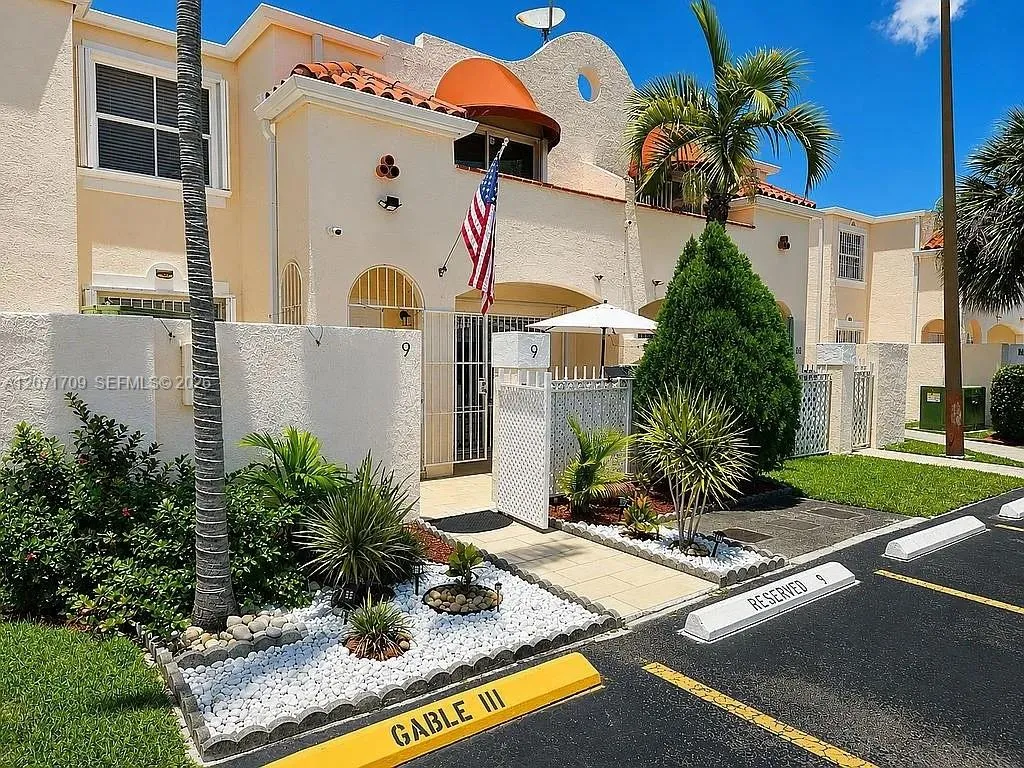 En Venta 8575 NW 5th Terrace 1509, Miami, FL 33126, Miami, FL 33126