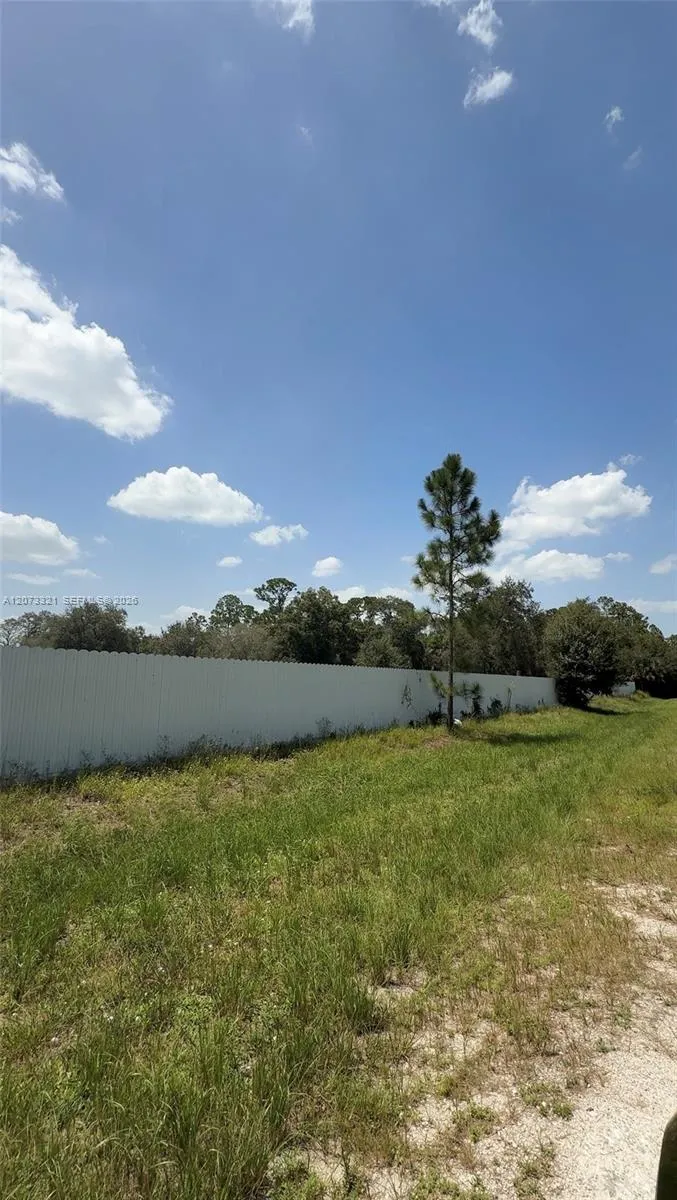 Foto de propiedad en 860 S Jasmine Street, Clewiston, FL 33440 Clewiston con MLS# 