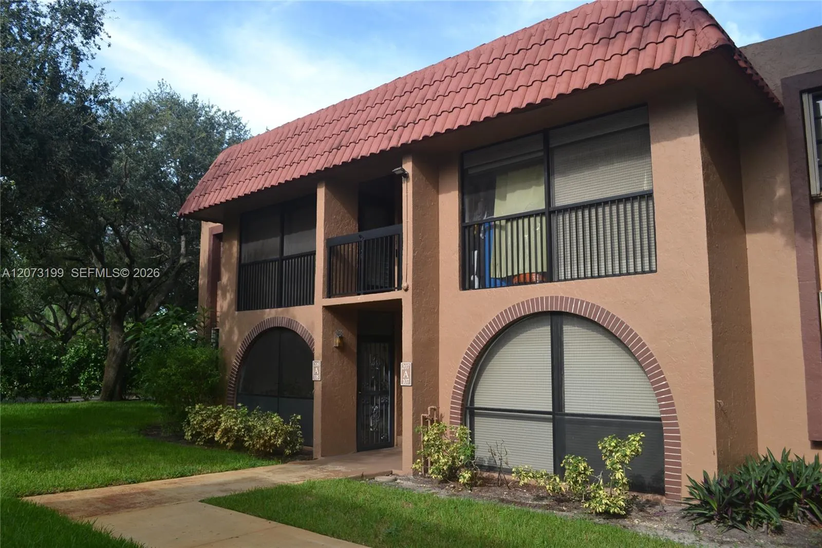 Foto de propiedad en 8601 NW 34th Place A208, Sunrise, FL 33351 Sunrise con MLS# 