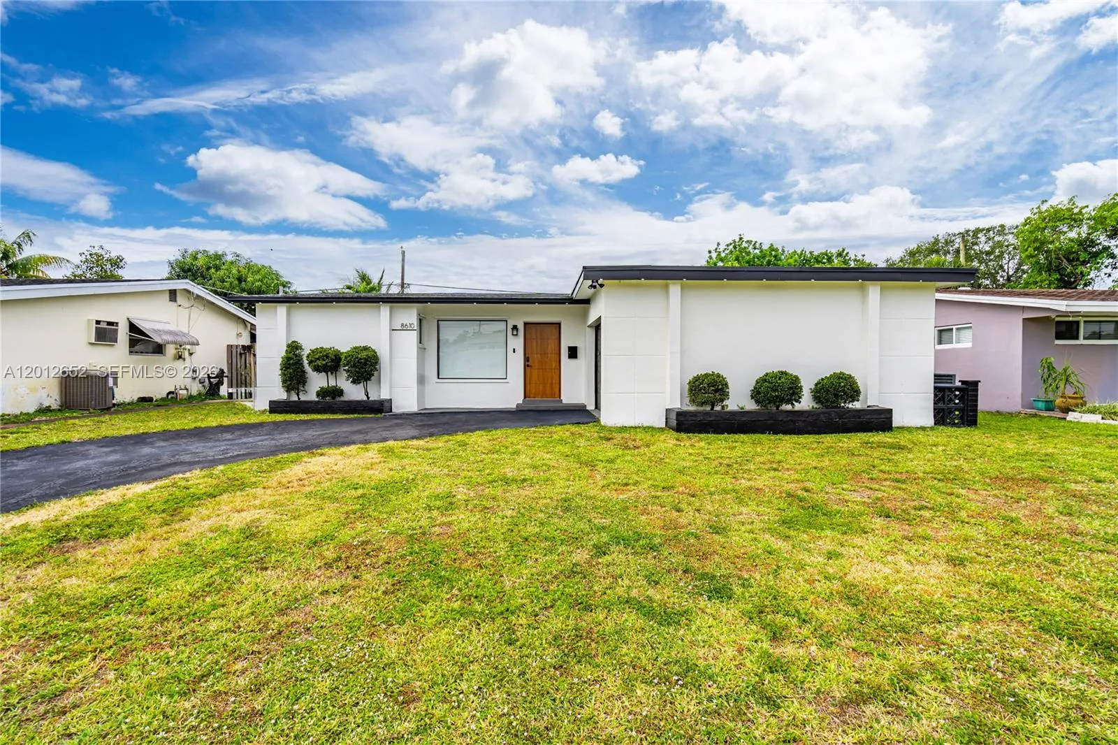 Vendido 8610 NW 25th Street, Sunrise, FL 33322, Sunrise, FL 33322