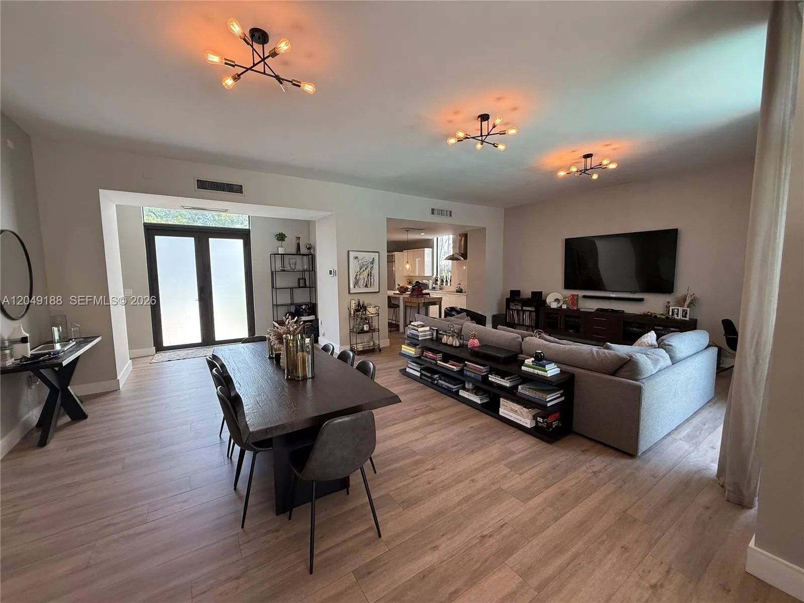 En Renta 8631 Arboretum Lane, Miami, FL 33138, Miami, FL 33138