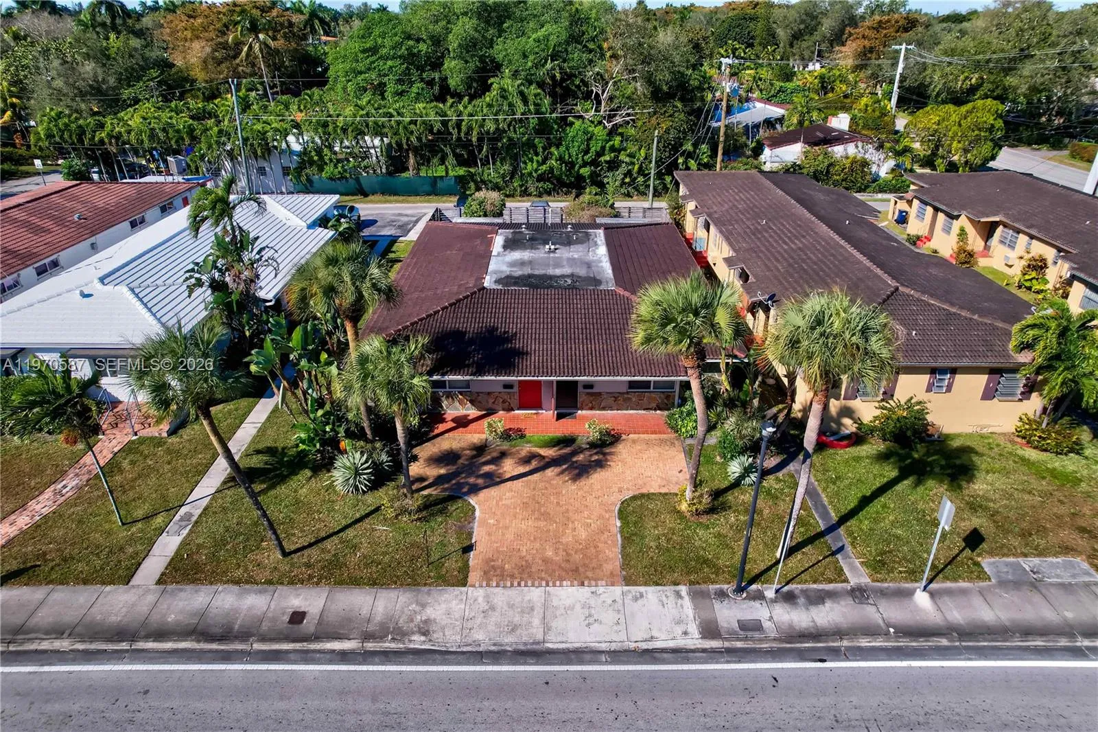 Vendido 8640 NE 2nd Avenue, El Portal, FL 33138, El Portal, FL 33138