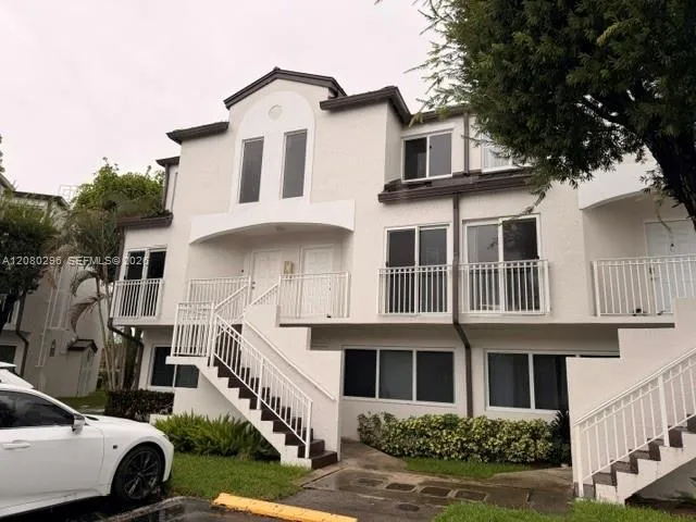 Foto de propiedad en 8670 NW 6th Lane 4-201, Miami, FL 33126 Miami con MLS# 