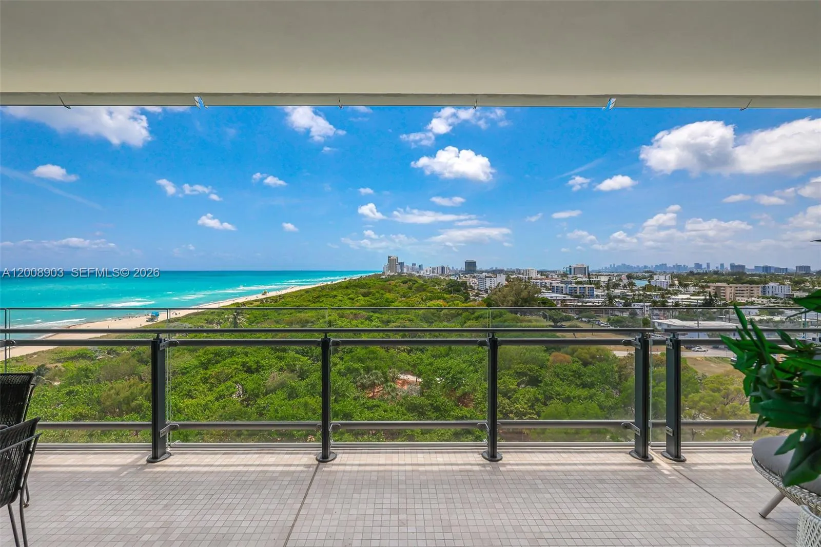 En Venta 8701 Collins Avenue 904, Miami Beach, FL 33154, Miami Beach, FL 33154