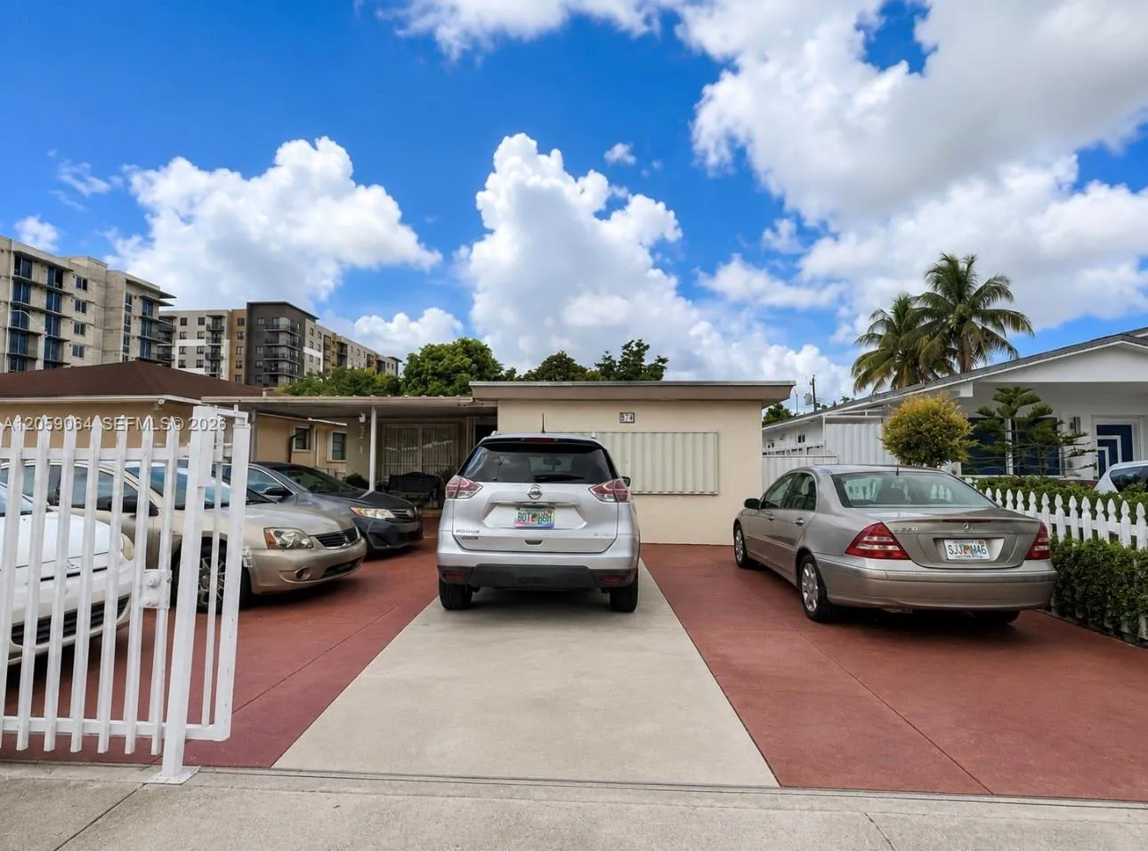 En Venta 874 E 27th Street, Hialeah, FL 33013, Hialeah, FL 33013