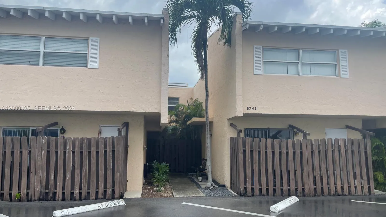 Foto de propiedad en 8741 NE 4th Ave Road 8741, Miami Shores, FL 33138 Miami Shores con MLS# 