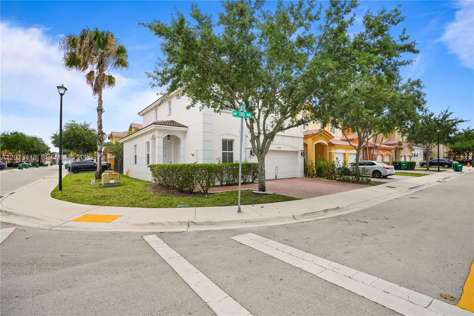 Foto de propiedad en 8741 NW 110th Avenue, Doral, FL 33178 Doral con MLS# 