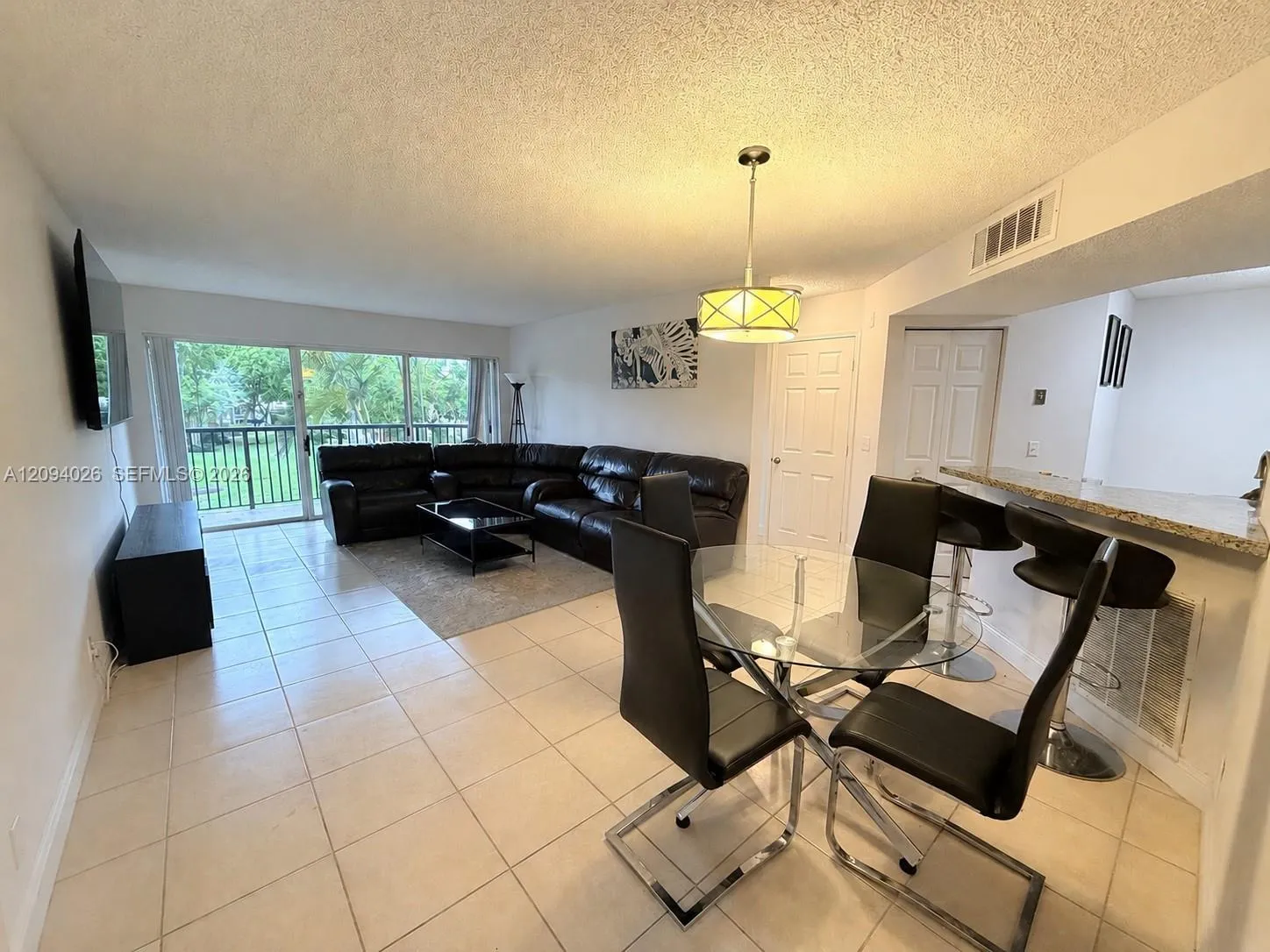 En Renta 8741 Wiles Road 204, Coral Springs, FL 33067, Coral Springs, FL 33067