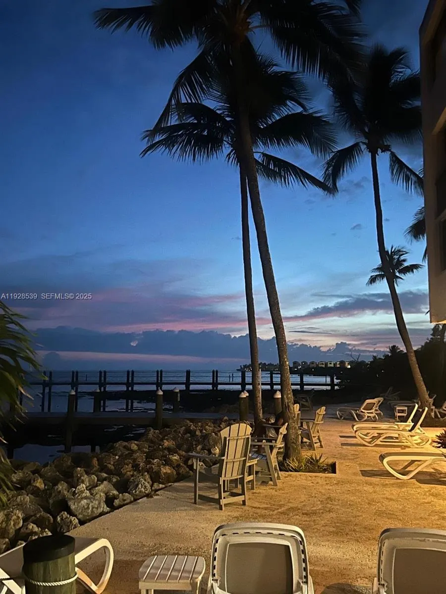 Foto de propiedad en 87455 Old Hwy 229 Highway 229, Plantation Key, FL 33036 Plantation Key con MLS# 