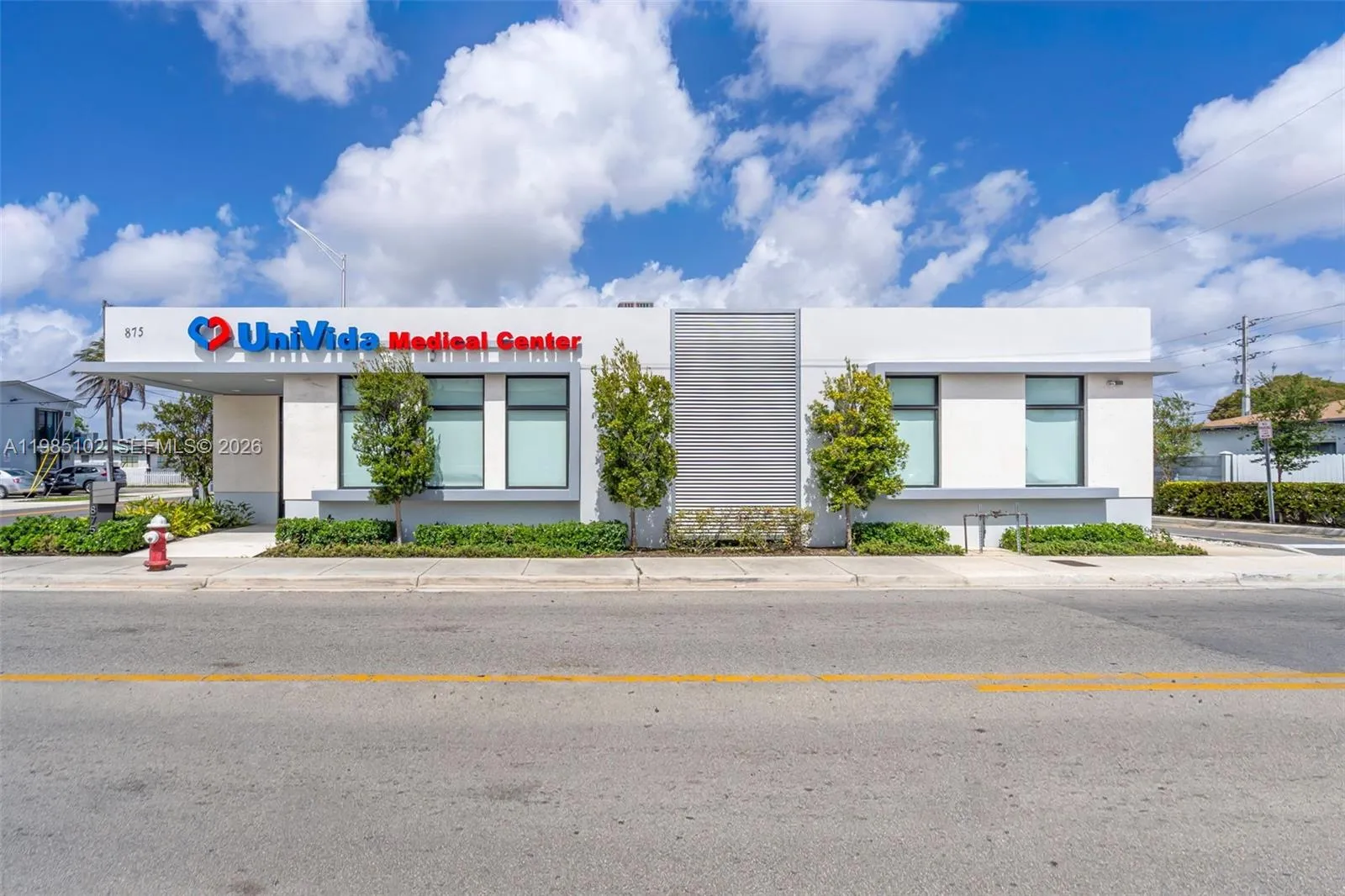 En Venta 875 E 41st Street, Hialeah, FL 33013, Hialeah, FL 33013