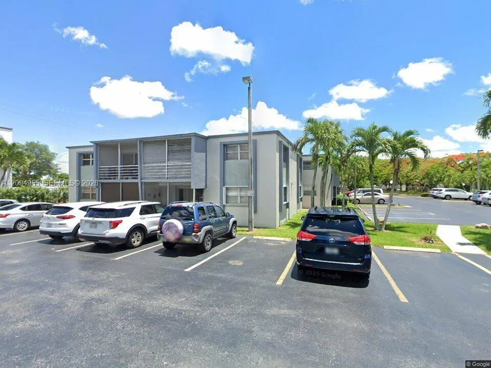 En Renta 8758 SW 12th Street 208, Miami, FL 33174, Miami, FL 33174