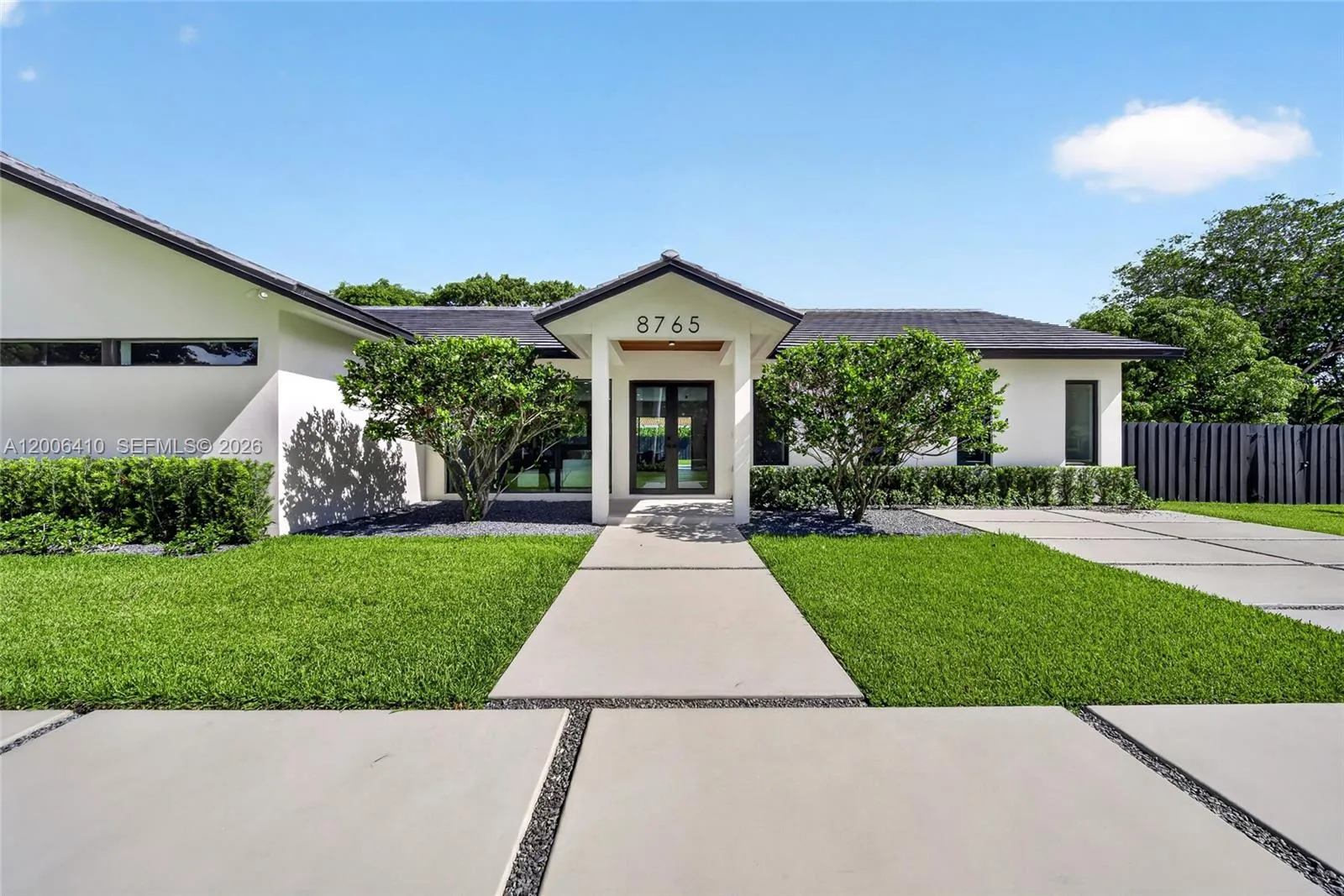 Vendido 8765 SW 175th Street, Palmetto Bay, FL 33157, Palmetto Bay, FL 33157