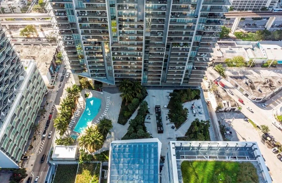 Foto de propiedad en 88 SW 7 2112, Miami, FL 33130 Miami con MLS#