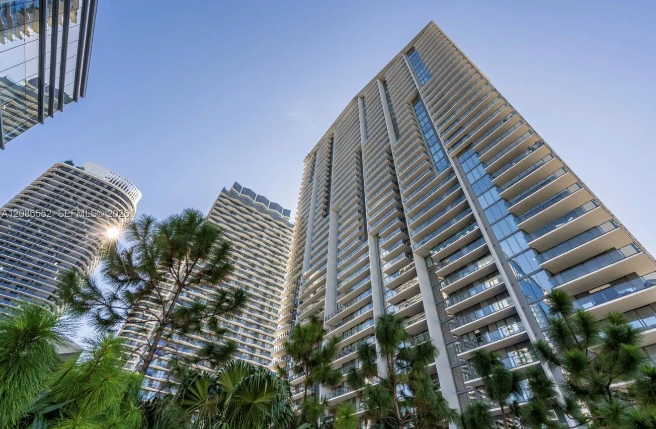 En Venta 88 SW 7th Street 2005, Miami, FL 33130, Miami, FL 33130