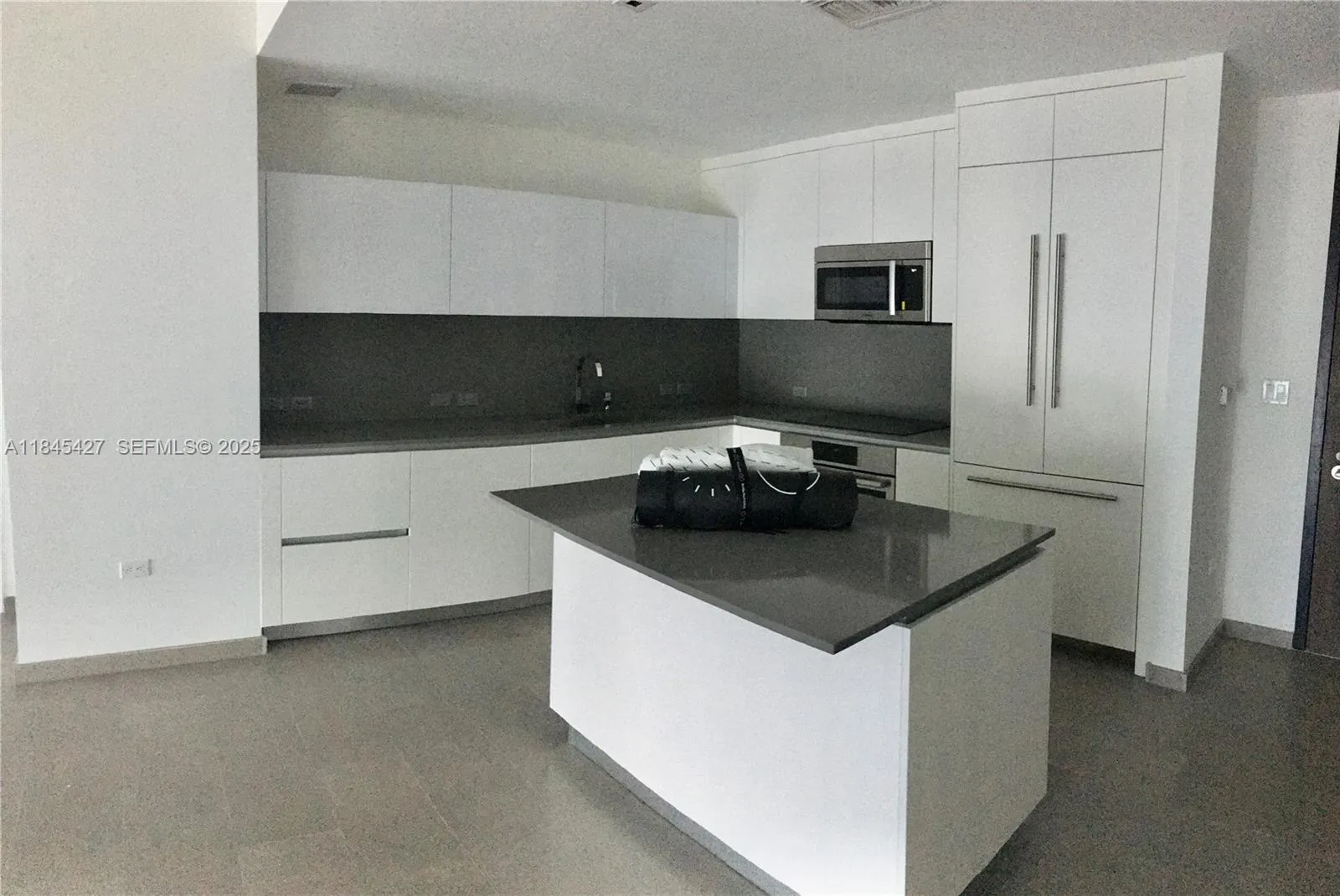 Foto de propiedad en 88 SW 7th Street 2305, Miami, FL 33130 Miami con MLS# 