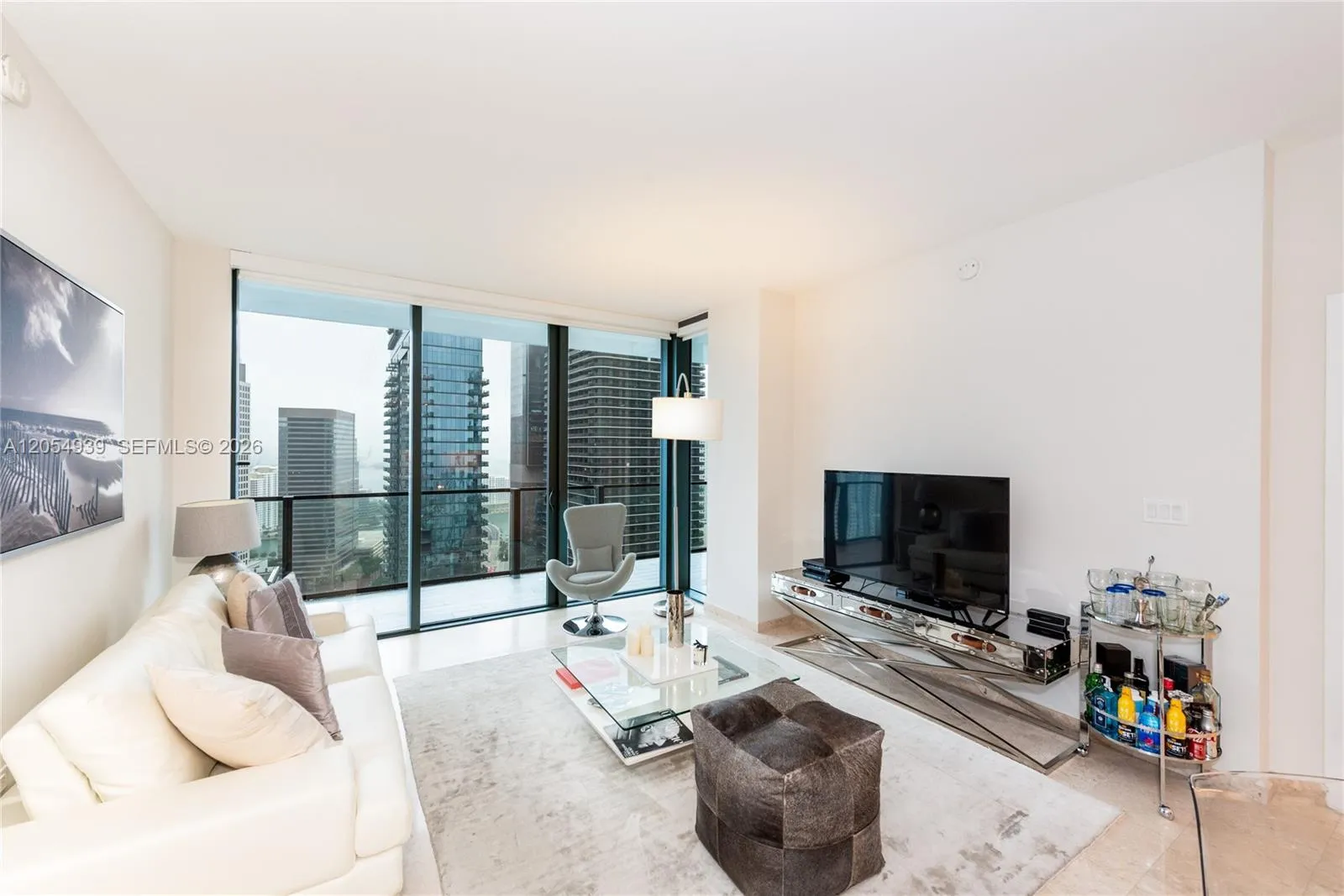 Vendido 88 SW 7th Street 3005, Miami, FL 33130, Miami, FL 33130