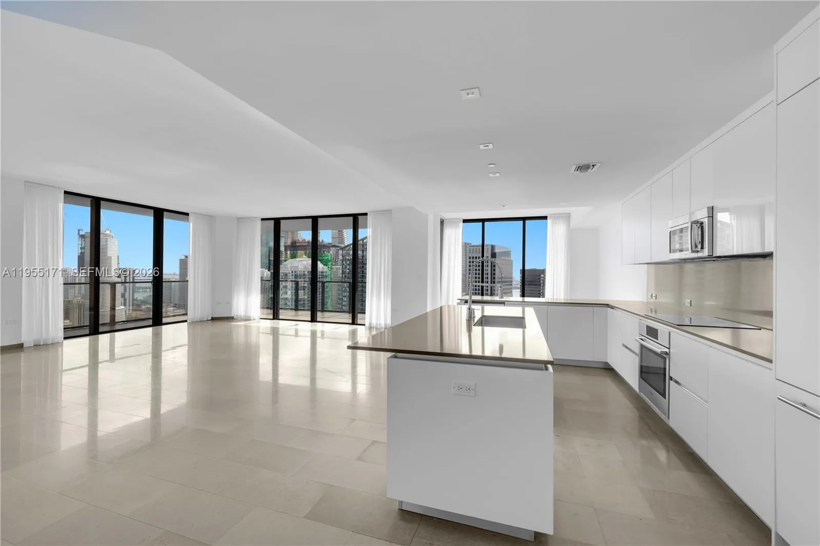 Foto de propiedad en 88 SW 7th Street 3711, Miami, FL 33130 Miami con MLS#