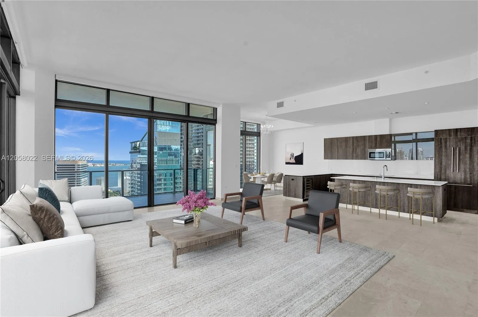 Foto de propiedad en 88 SW 7th Street 4011, Miami, FL 33130 Miami con MLS#