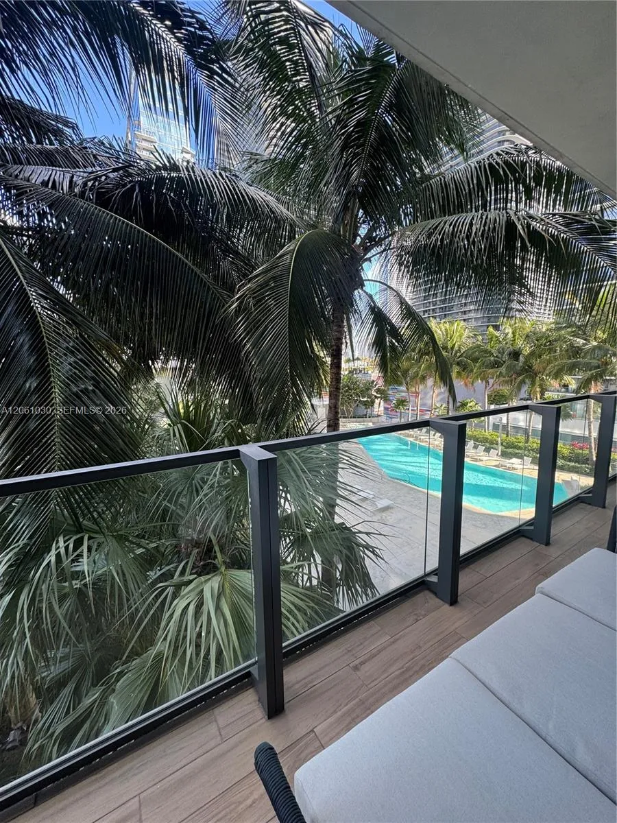 Foto de propiedad en 88 SW 7th Street 805, Miami, FL 33130 Miami con MLS#
