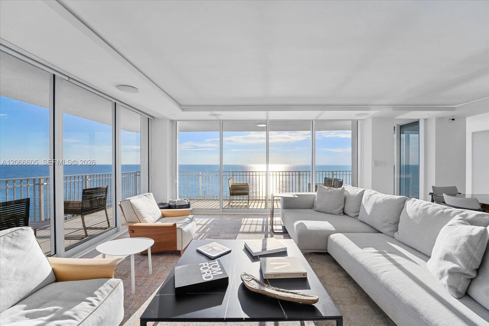 En Renta 881 Ocean Drive 11H, Key Biscayne, FL 33149, Key Biscayne, FL 33149