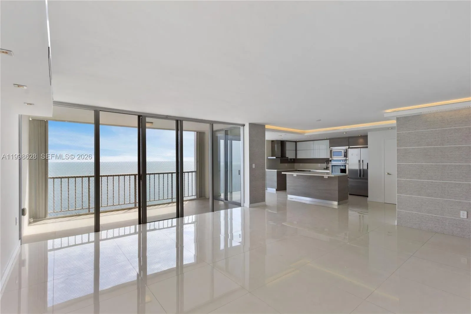 Vendido 881 Ocean Drive 18F, Key Biscayne, FL 33149, Key Biscayne, FL 33149