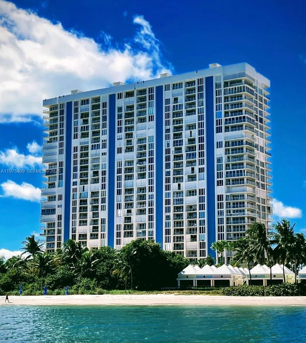 En Renta 881 Ocean Drive TH7, Key Biscayne, FL 33149, Key Biscayne, FL 33149