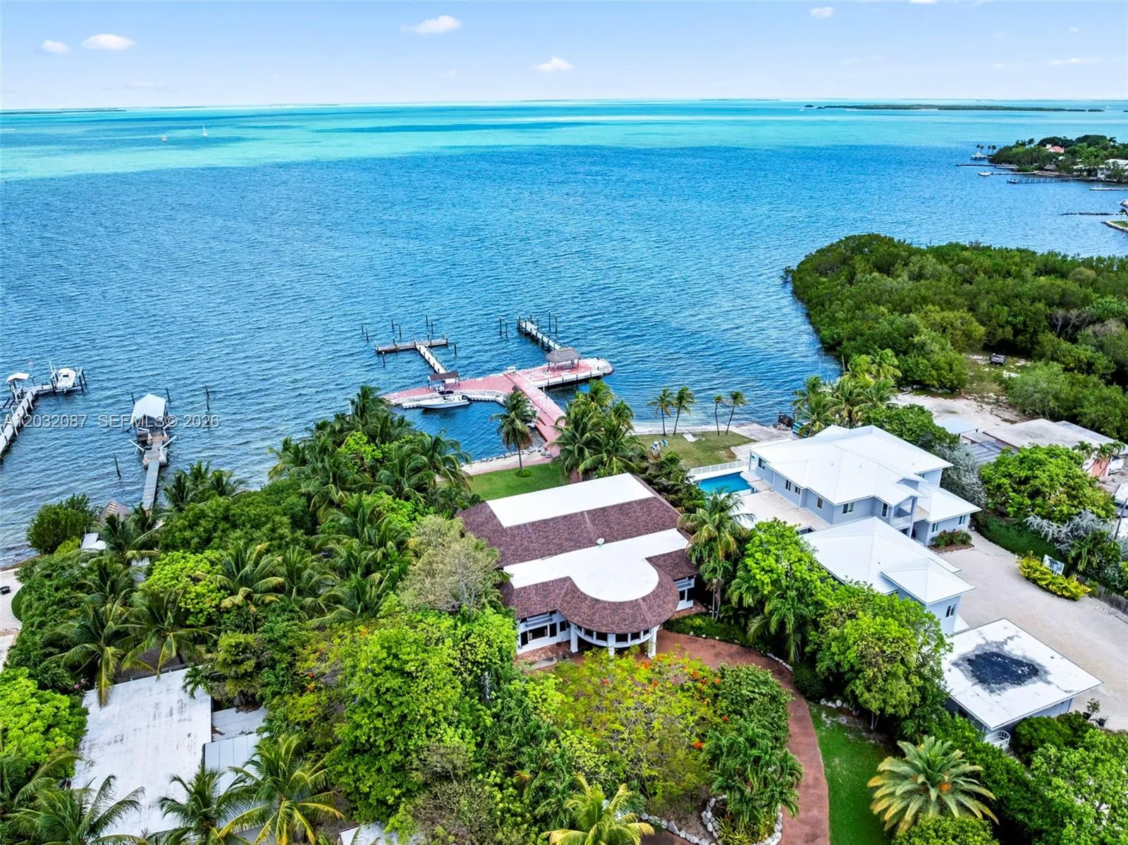 Foto de propiedad en 88110 Overseas Highway, Islamorada, FL 33036 Islamorada con MLS# 