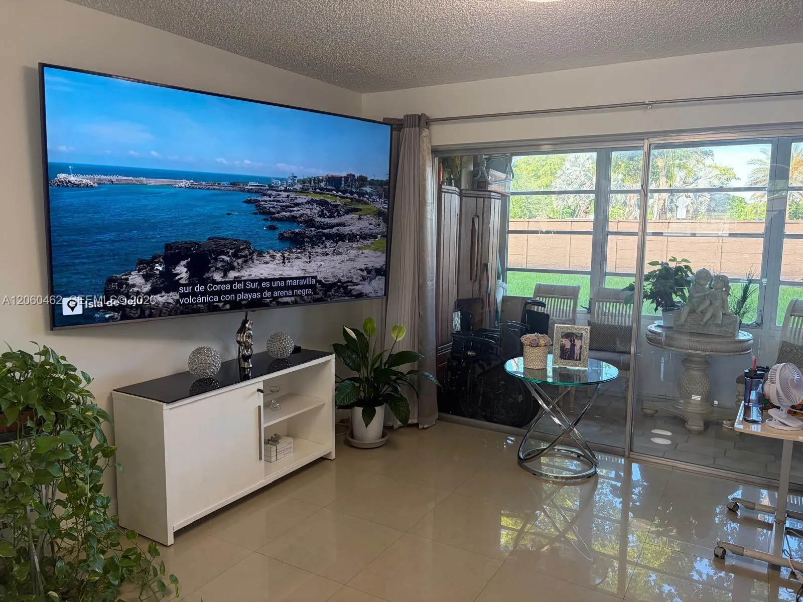 Foto de propiedad en 8814 W Mcnab Road 103, Tamarac, FL 33321 Tamarac con MLS# 