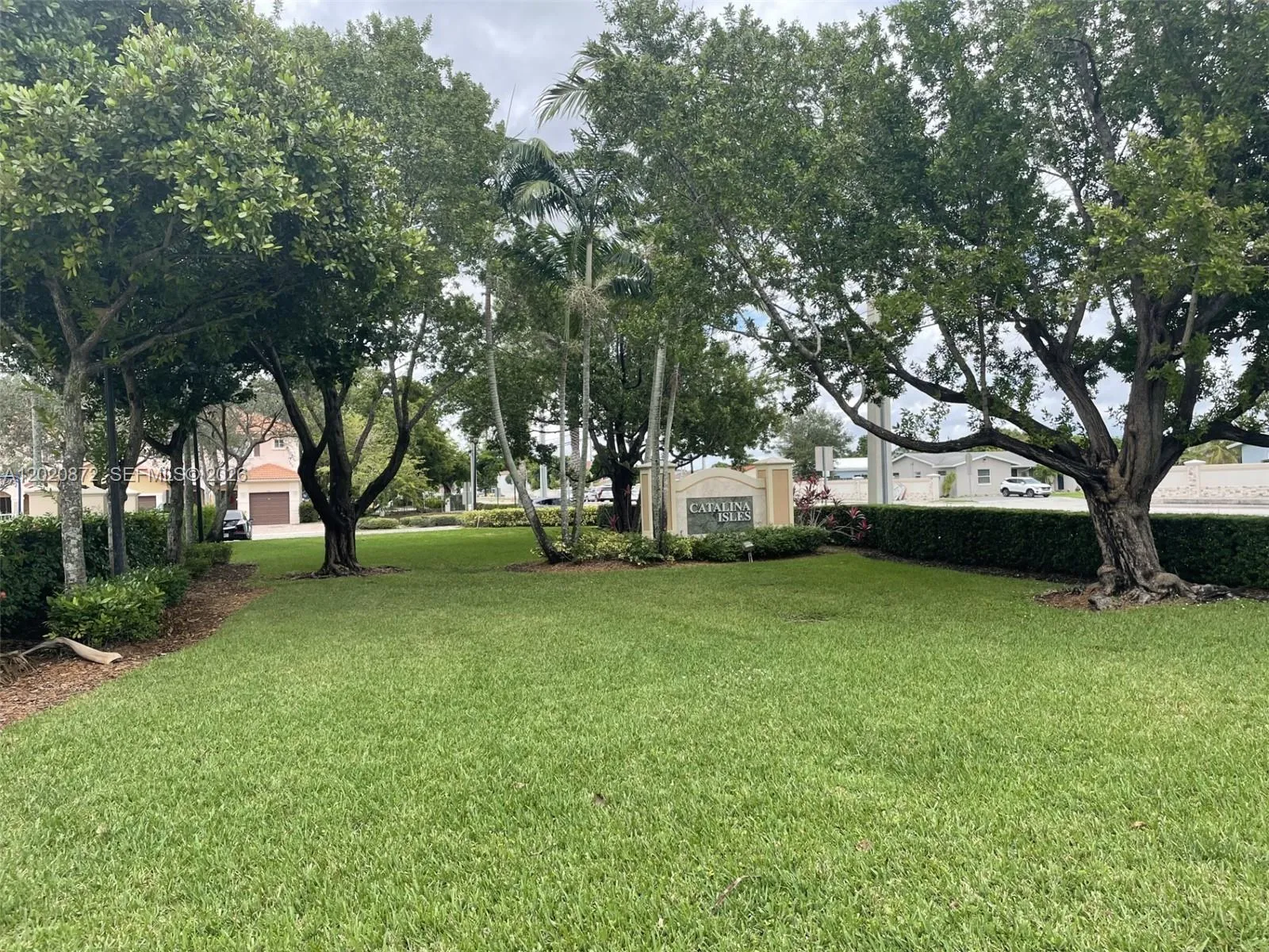 Foto de propiedad en 8835 S Isles Circle, Tamarac, FL 33321 Tamarac con MLS# 