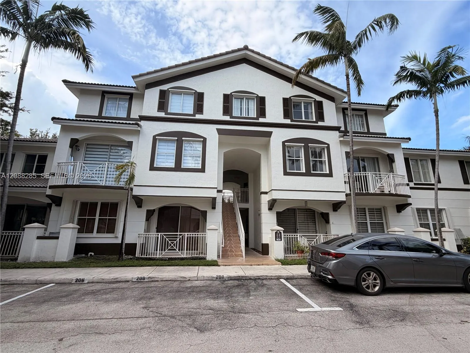 En Renta 8838 W Flagler Street 208, Miami, FL 33174, Miami, FL 33174