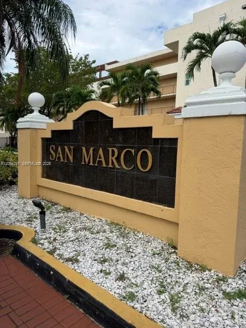En Renta 8840 Fontainebleau Boulevard 303, Miami, FL 33172, Miami, FL 33172