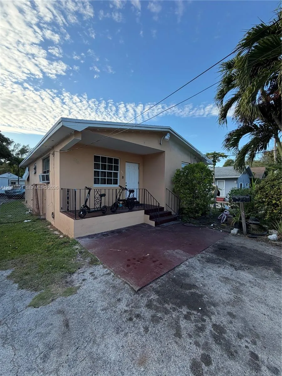 En Venta 8848 NW 5th Avenue, El Portal, FL 33150, El Portal, FL 33150