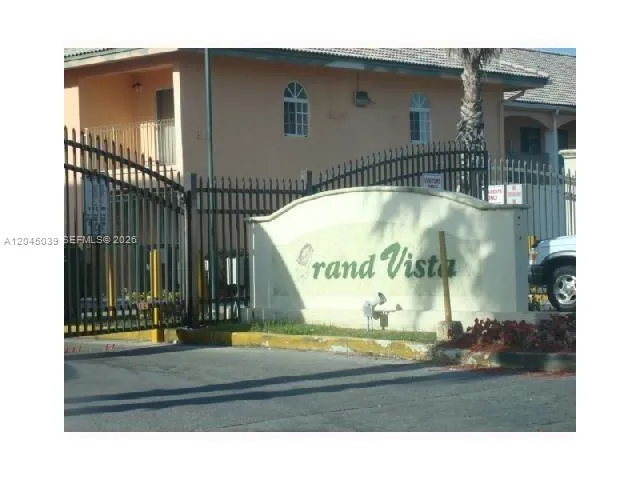 Foto de propiedad en 8851 NW 119th Street 6201, Hialeah Gardens, FL 33018 Hialeah Gardens con MLS# 