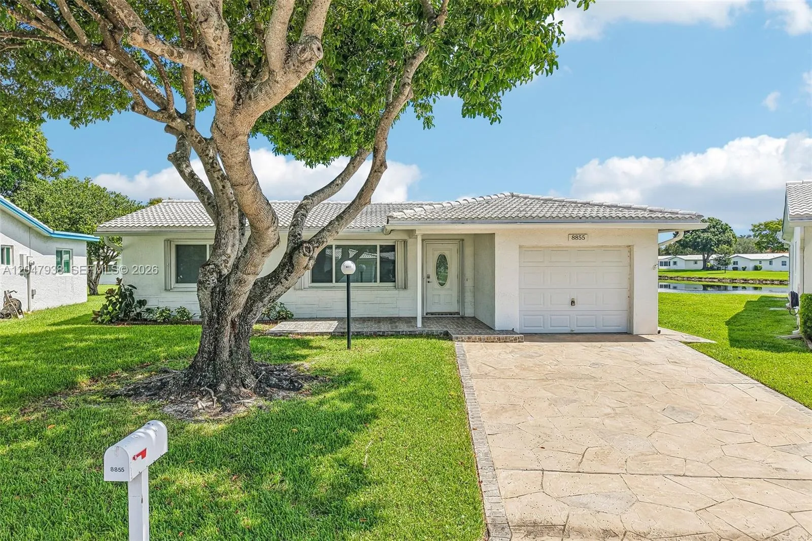 Vendido 8855 NW 10th Place, Plantation, FL 33322, Plantation, FL 33322