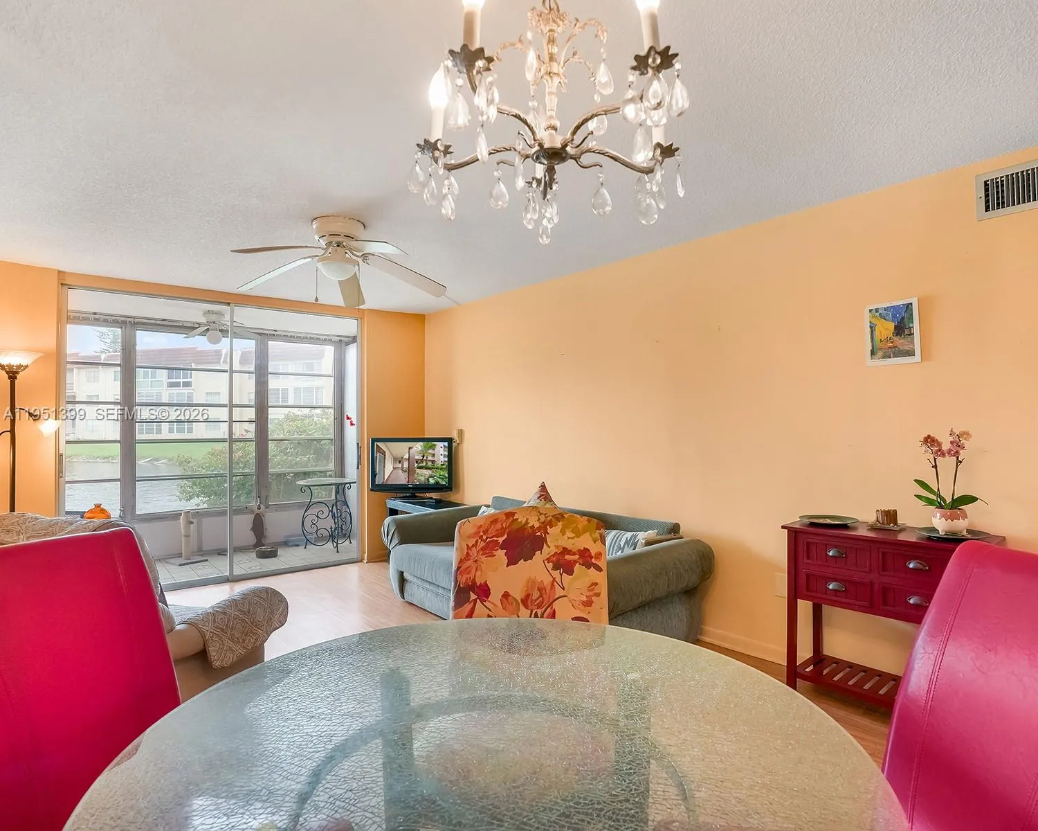 Vendido 8861 Sunrise Lakes Boulevard 106, Sunrise, FL 33322, Sunrise, FL 33322